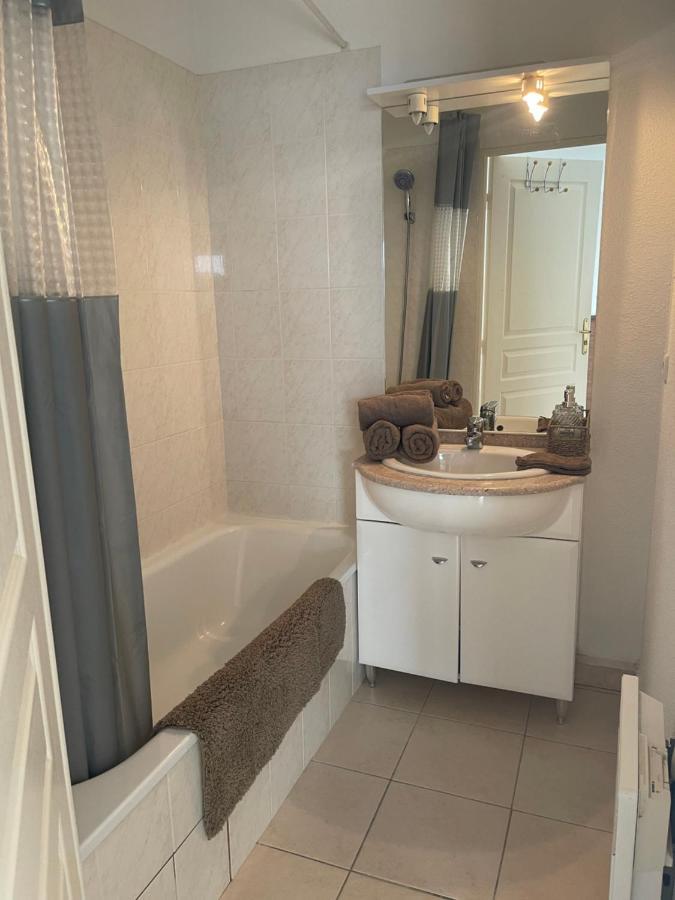 Les Bastides De Gauguin Apartment Сен-Лоран-дю-Вар Екстериор снимка